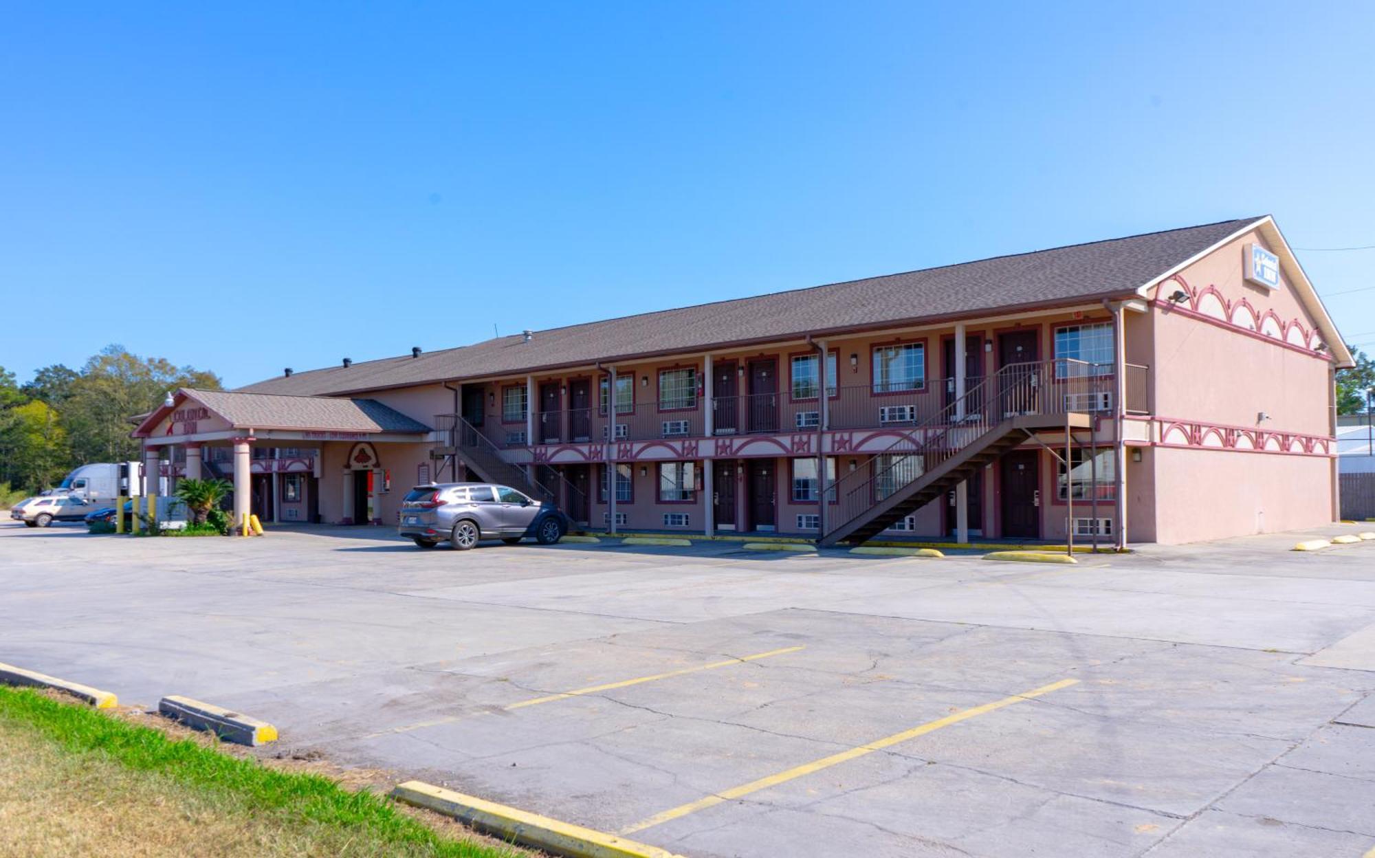 Colonial Inn Hammond Exterior photo