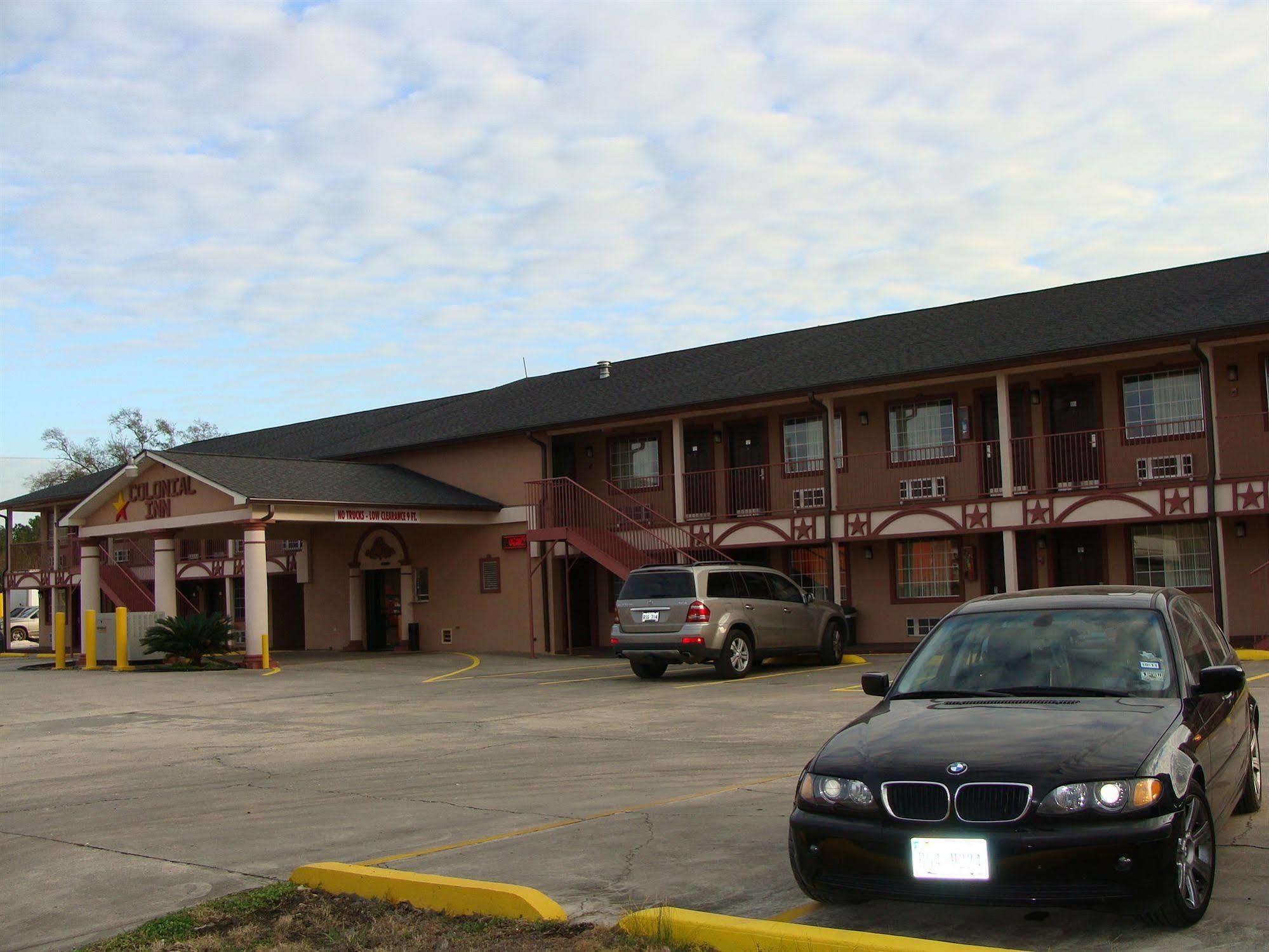 Colonial Inn Hammond Exterior photo